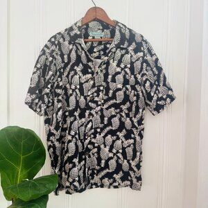 Kona Wind Men's Hawaiian Shirt Size S Made in Madagasagar